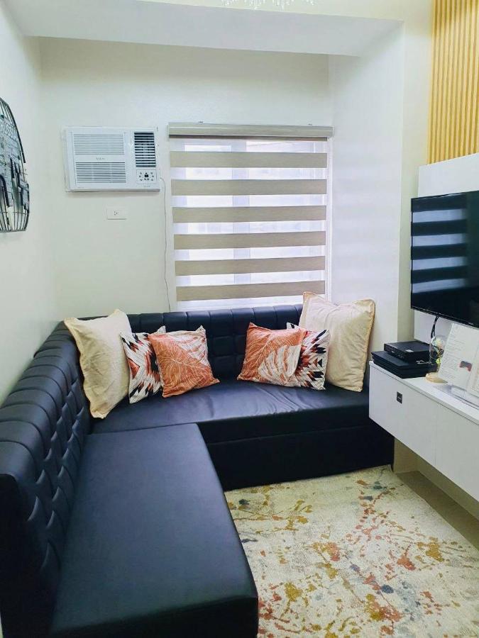 2 Bedroom Condo Vine Residences Quezon City With Pool Wifi Karaoke Board Games Netflix Luaran gambar
