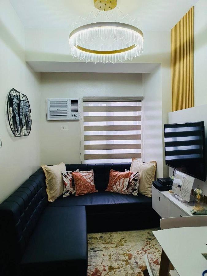 2 Bedroom Condo Vine Residences Quezon City With Pool Wifi Karaoke Board Games Netflix Luaran gambar