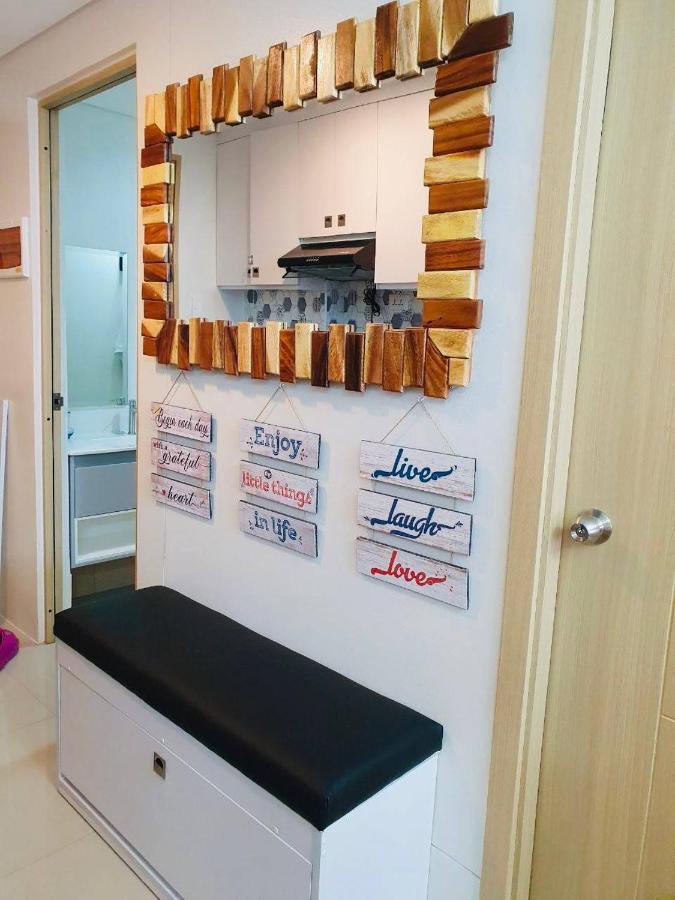 2 Bedroom Condo Vine Residences Quezon City With Pool Wifi Karaoke Board Games Netflix Luaran gambar