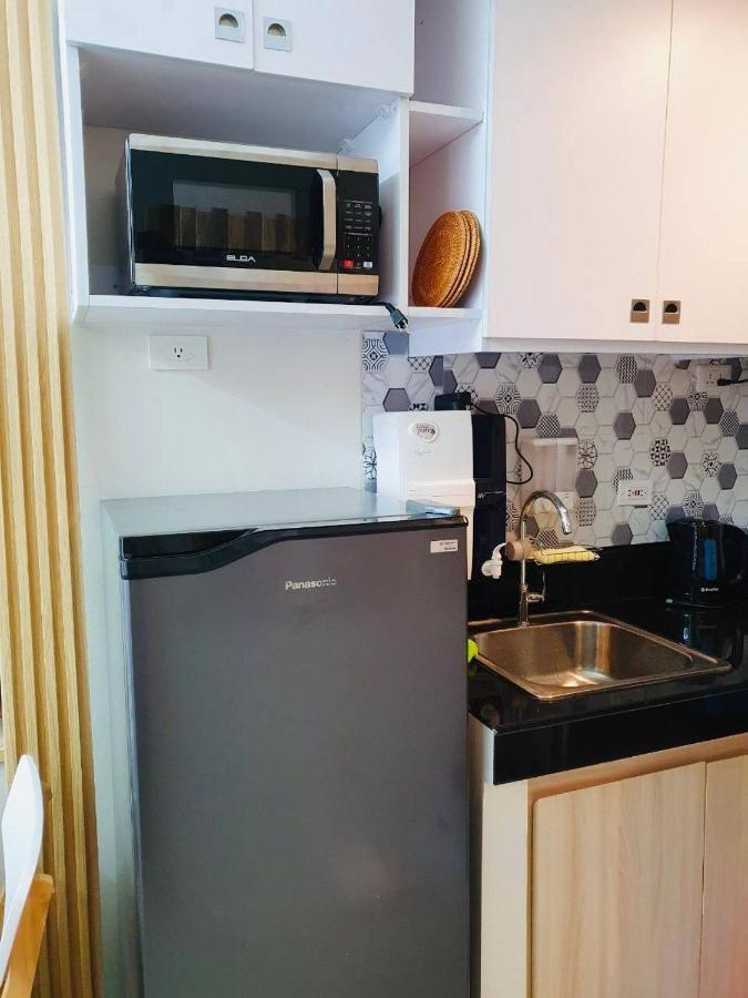 2 Bedroom Condo Vine Residences Quezon City With Pool Wifi Karaoke Board Games Netflix Luaran gambar